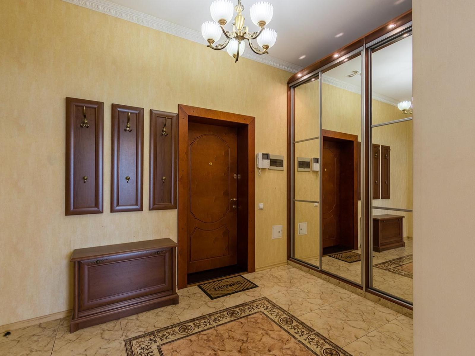 Apartment In The City Center 基輔 客房 照片