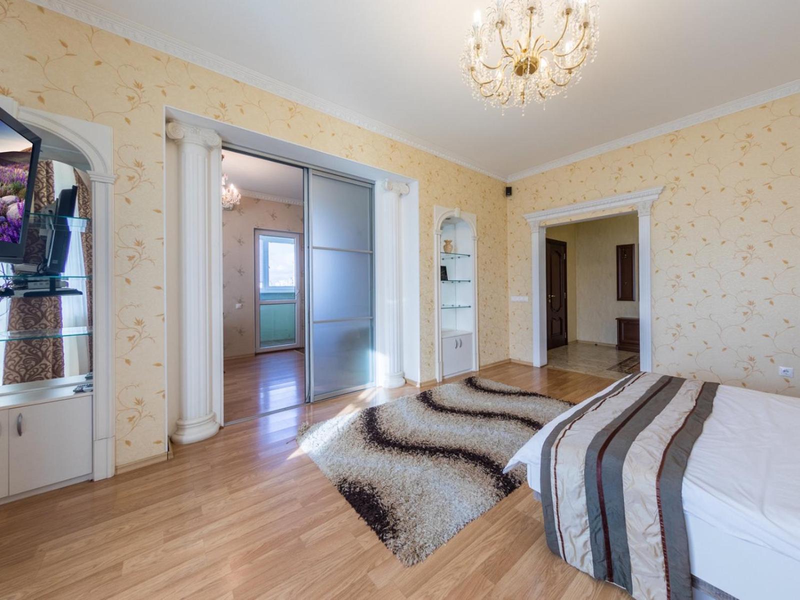 Apartment In The City Center 基輔 客房 照片