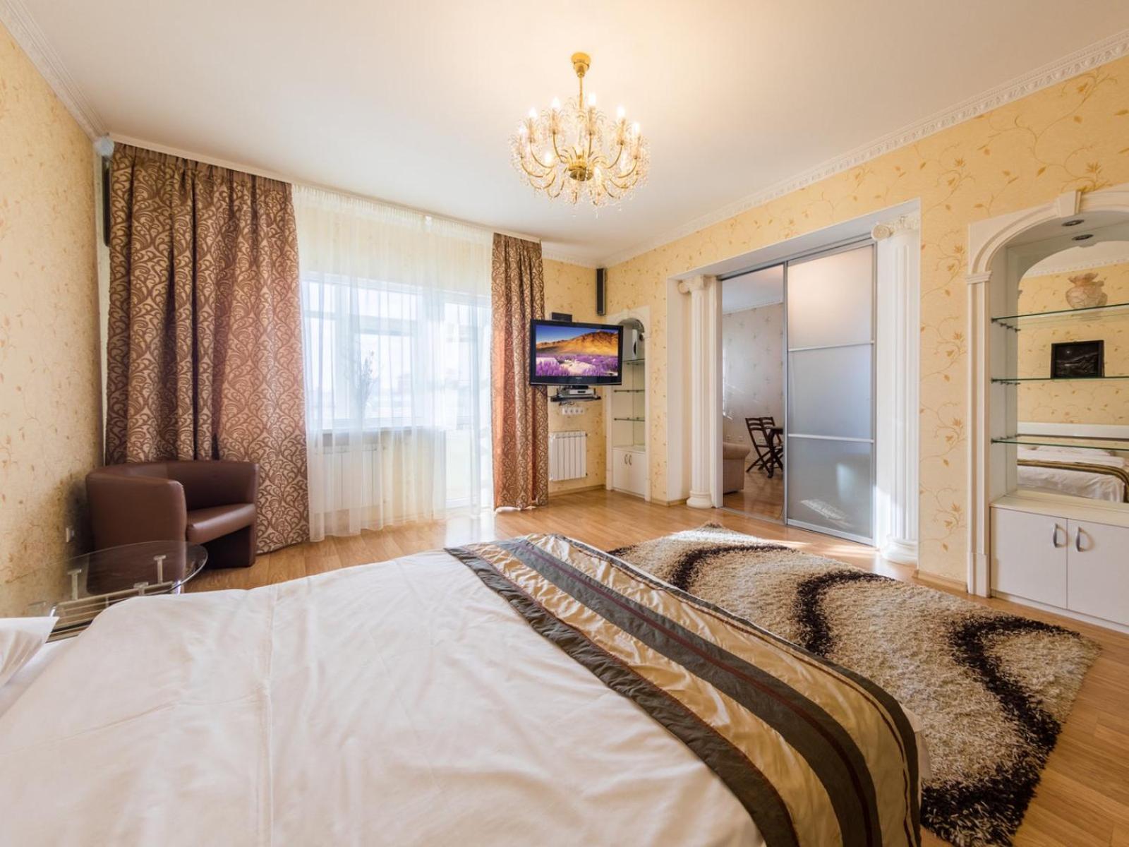 Apartment In The City Center 基輔 客房 照片