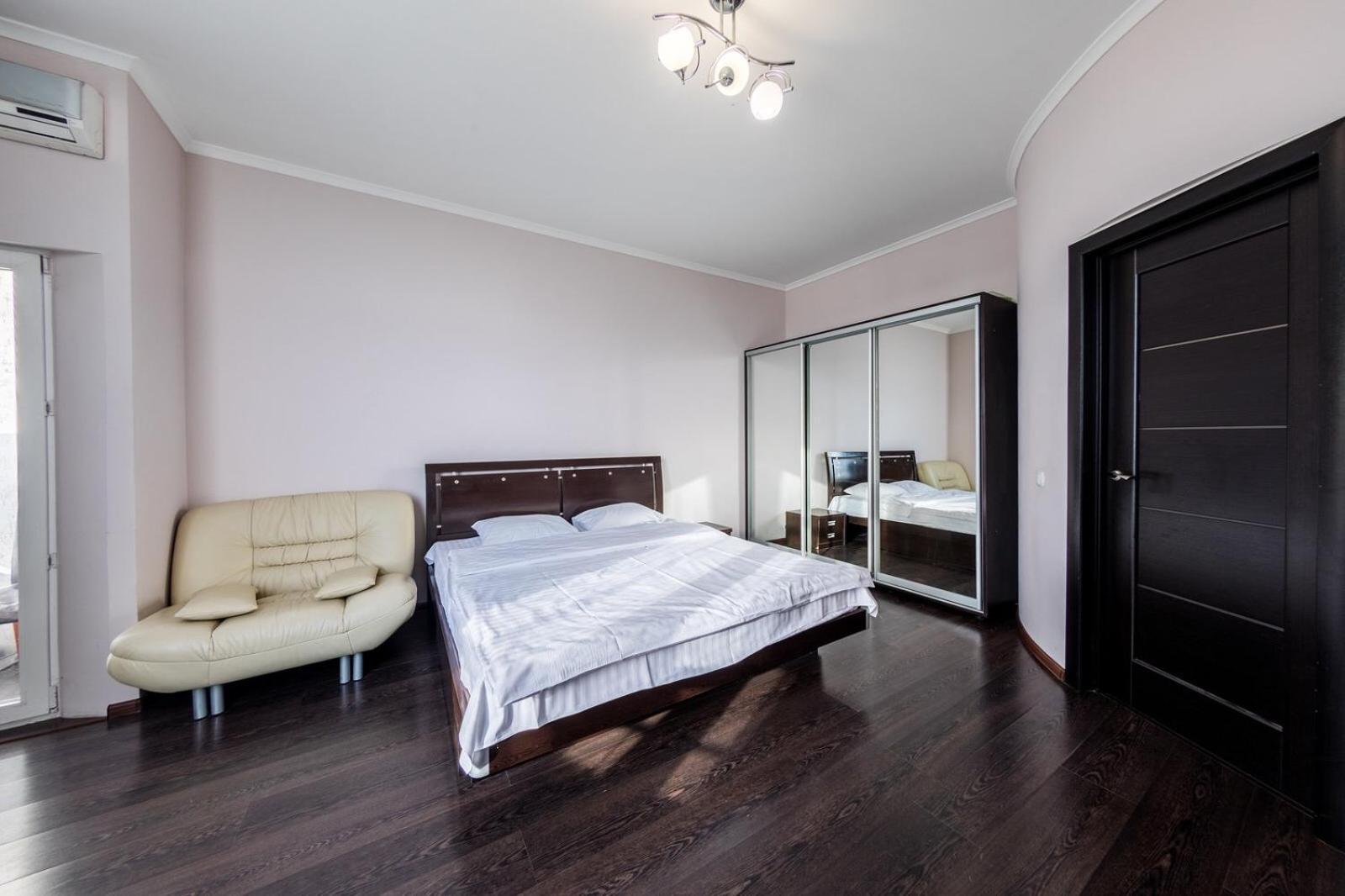 Apartment In The City Center 基輔 客房 照片