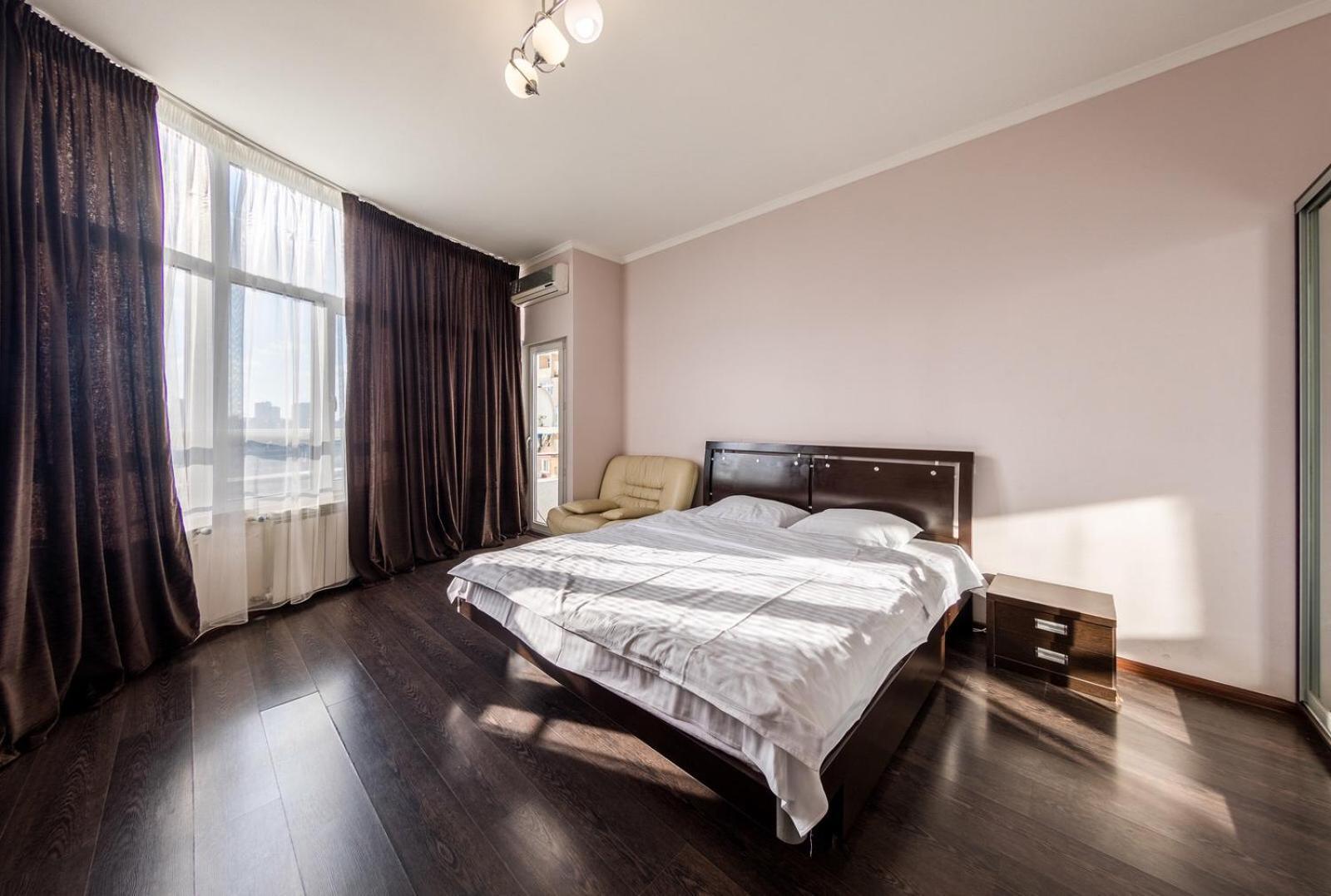 Apartment In The City Center 基輔 客房 照片