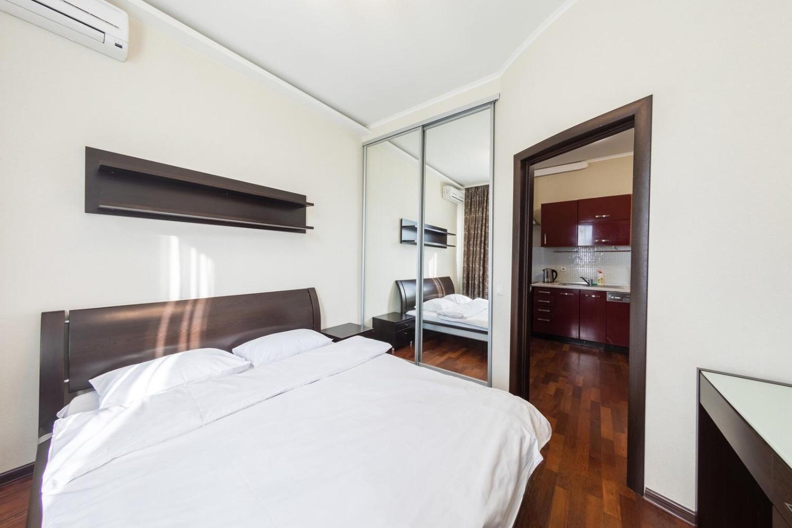 Apartment In The City Center 基輔 客房 照片