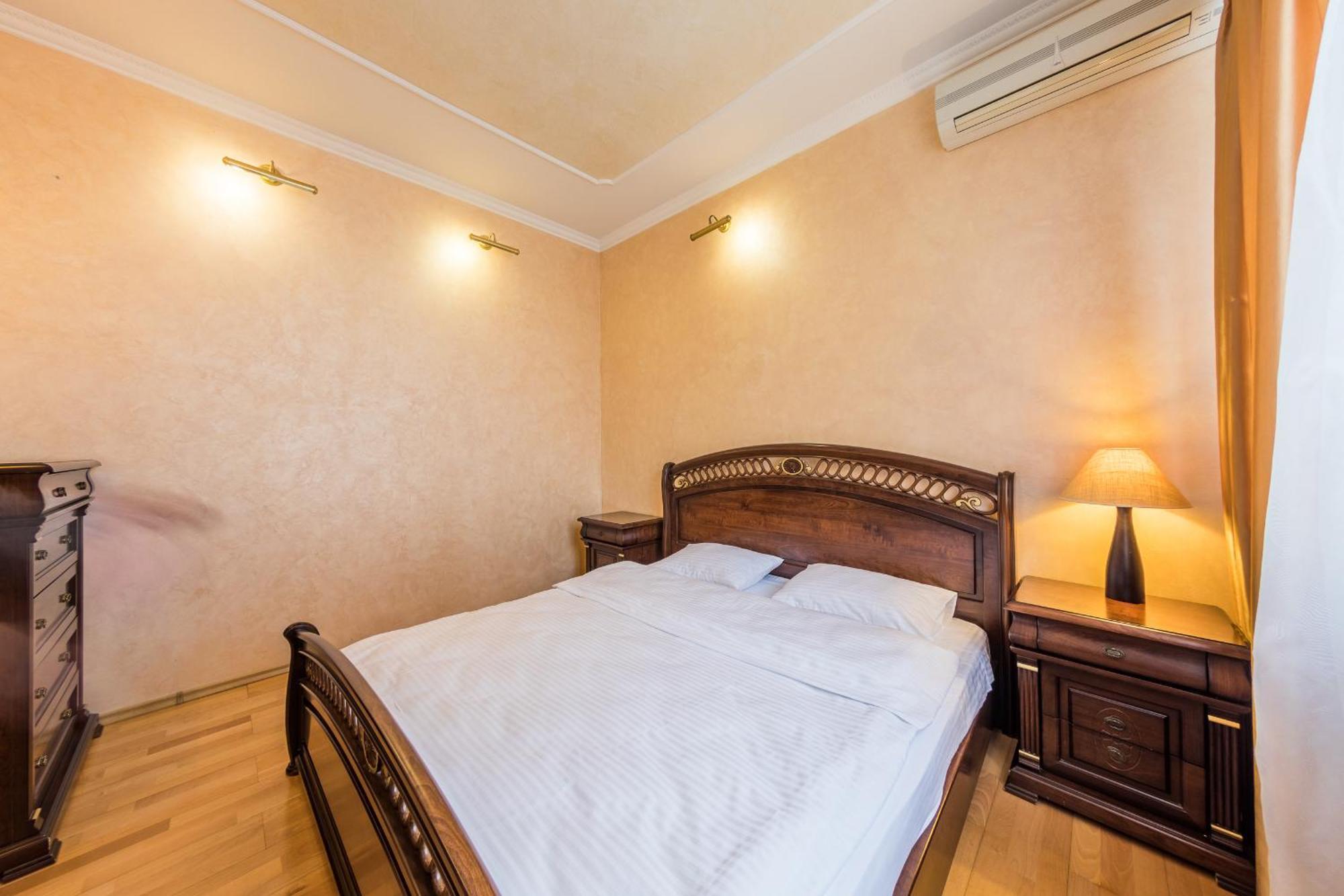 Apartment In The City Center 基輔 客房 照片
