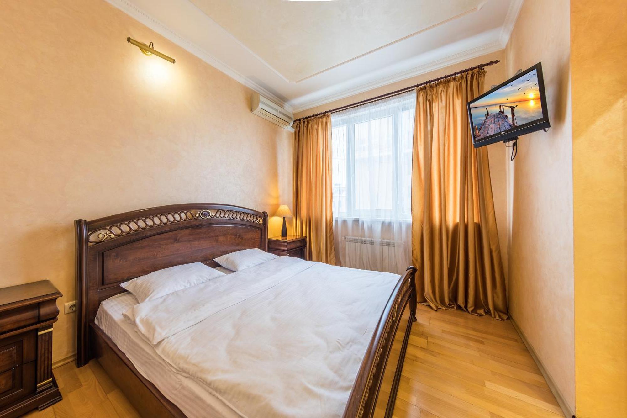 Apartment In The City Center 基輔 外观 照片