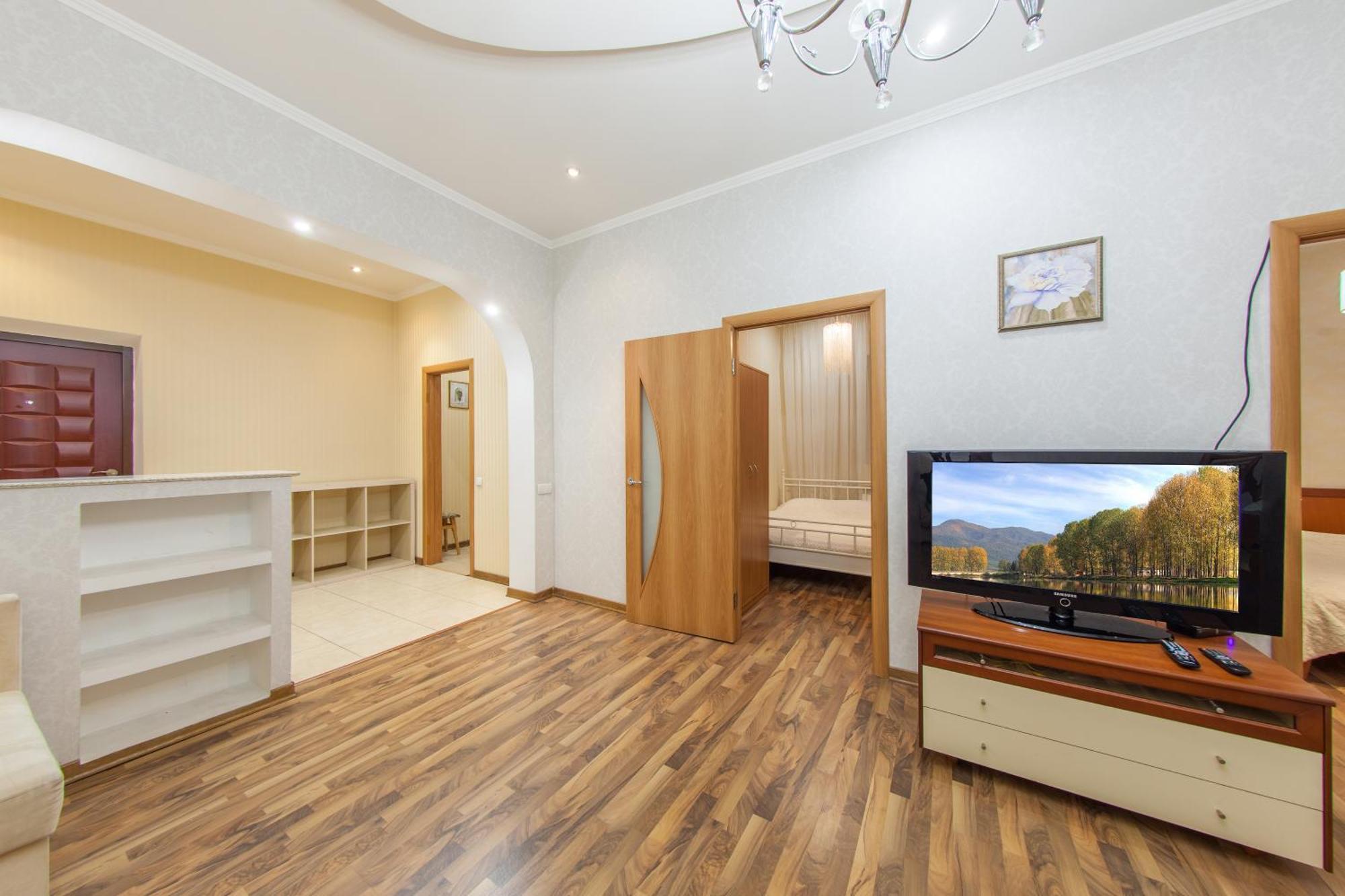 Apartment In The City Center 基輔 外观 照片