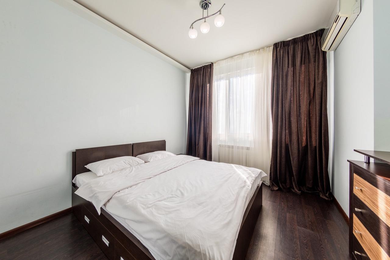 Apartment In The City Center 基輔 客房 照片